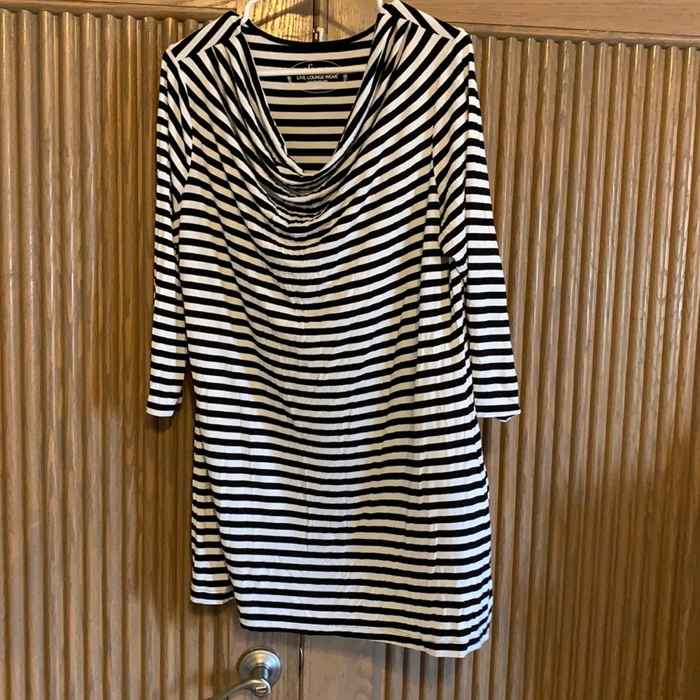 Short dress